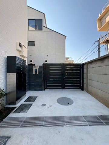 FAIR上井草104号室 エントランス