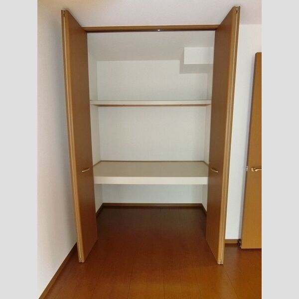 第2サニーサイト103号室 収納