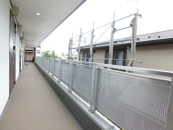 リブリ・クレスト川崎 エントランス