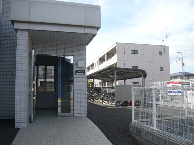 ロワゾブルー エントランス