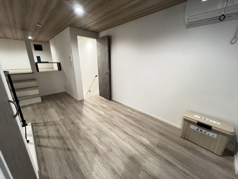 ｒｏｂｏｔ　ｈｏｍｅ　西大宮Ａ リビング