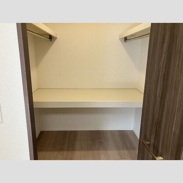 プライムヒル202号室 収納