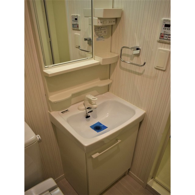 ルクレ西新宿 内観