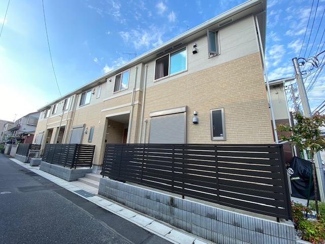 アリエス市川 外観写真（昼）