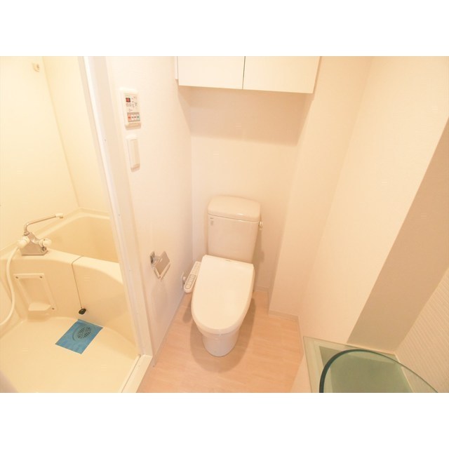 アジールコート中野坂上0404号室 内観