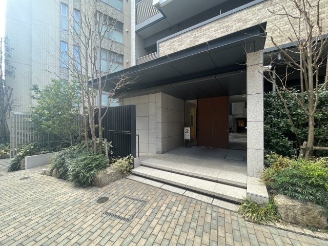 リビオ四谷 エントランス