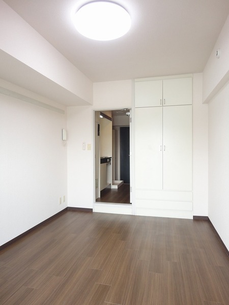 ワコーレ八幡山 リビング