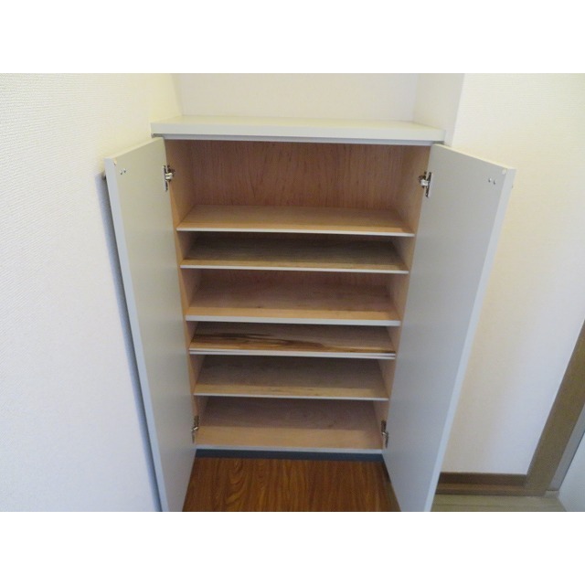 エステートピア・ｕ１号棟0202号室 同建物別部屋の参考画像