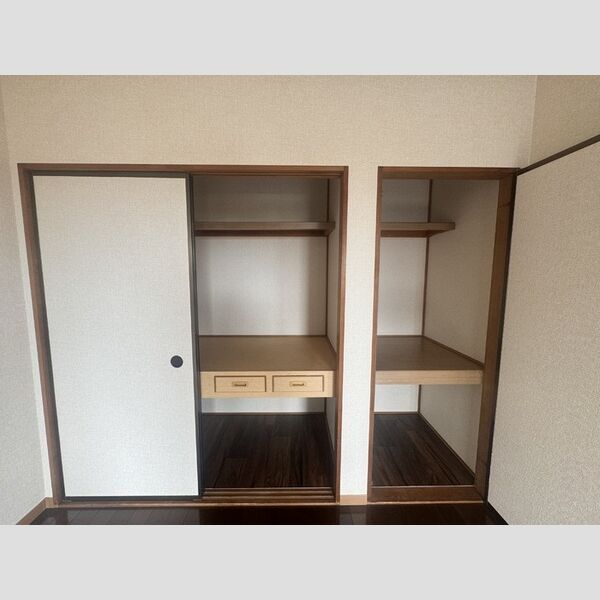 カサヴェールAsahi 押入収納