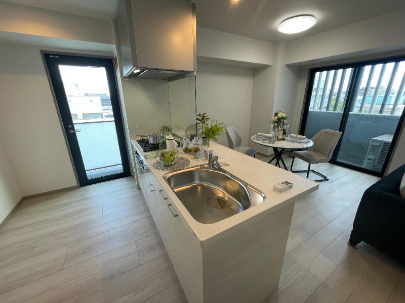 クロスゲート青葉台4階 ※写真は802号室