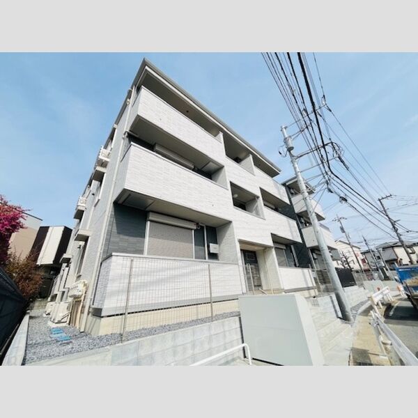 GRAND湘南　A棟302号室 外観