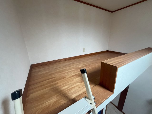 フラットソレイユ205号室 内観