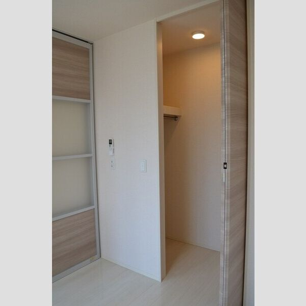 マ・メゾン106号室 洋室(別角度)