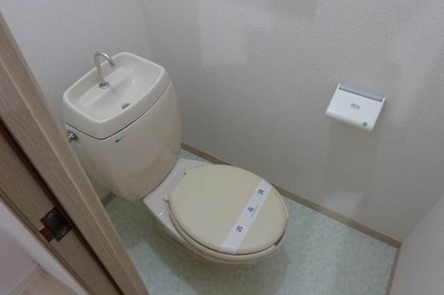 ファミーユ今井 トイレ