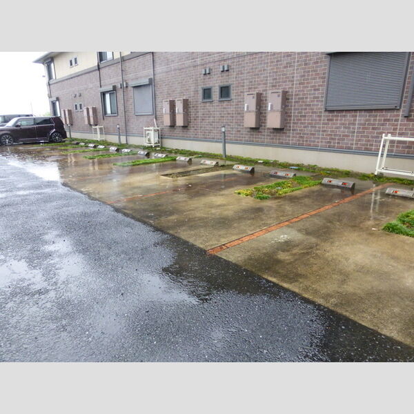 グランドゥール 駐車場