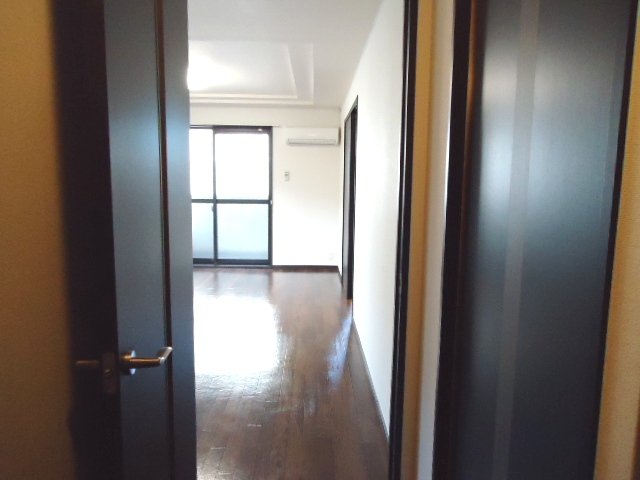 Ｂｌｕｅ－Ｒａｙ　Ｓｅｉｌａｎ 廊下