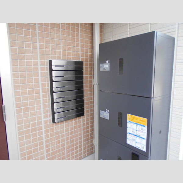 ロイジェントパークス草加手代　C 宅配ボックス