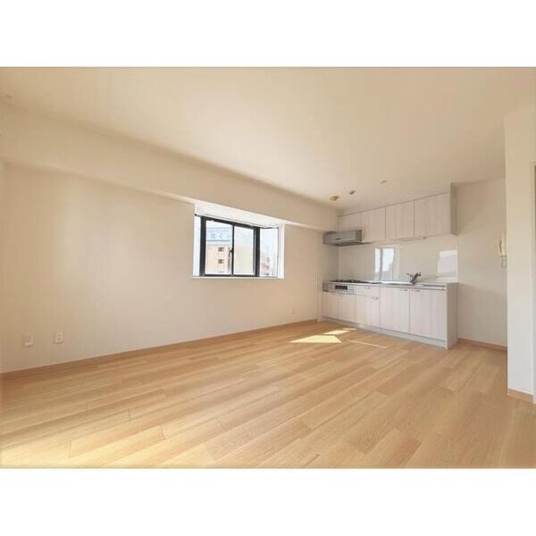 スミノ藤沢801号室 リビング