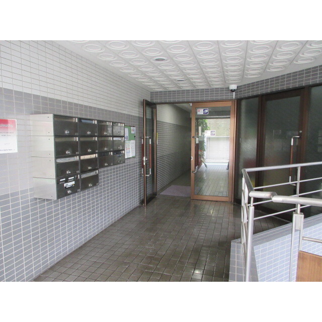 高野ビル エントランス