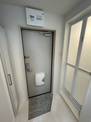 カーサソラーナ0208号室 玄関