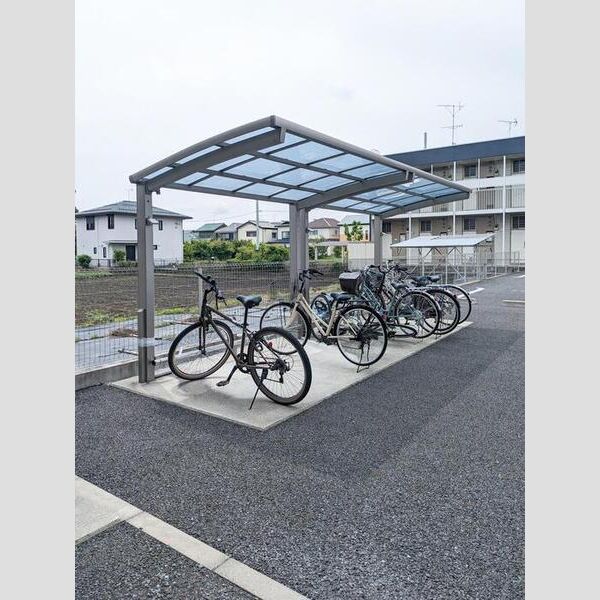 コンフォート プラス・T203号室 駐輪場