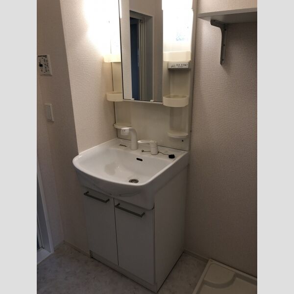 エル・ヴィエント 洗面