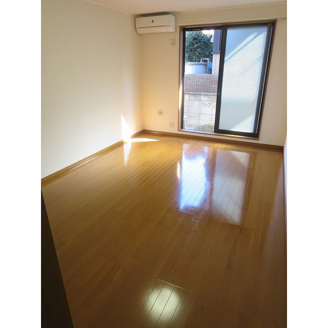 アムール グリーンビレッジⅢ105号室 リビング