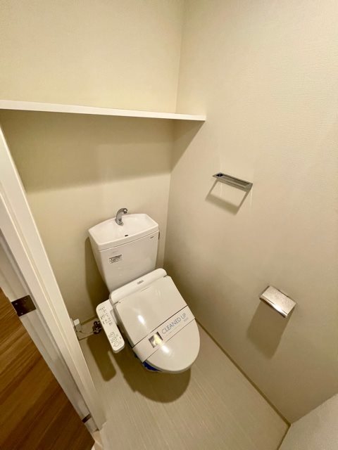 レジディア大手町北13階 トイレ