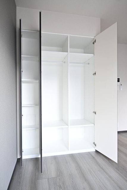 ＧＲＡＮＳＩＴＥ　ＮＡＫＡＭＥＧＵＲＯ11階 クローゼット・収納