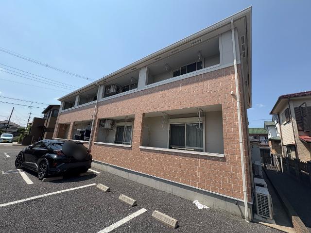 クレストール 外観写真（昼）