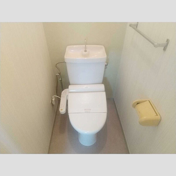 フォレストヴィラ北斗211号室 トイレ