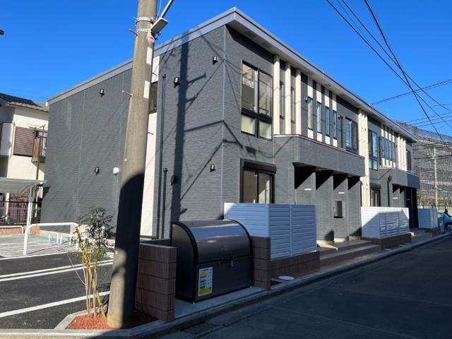 エターナル 外観写真（昼）