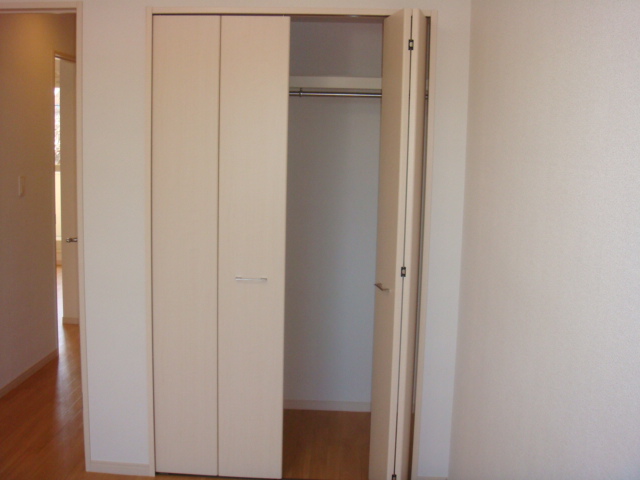 ヴェルクレスト202号室 クローゼット