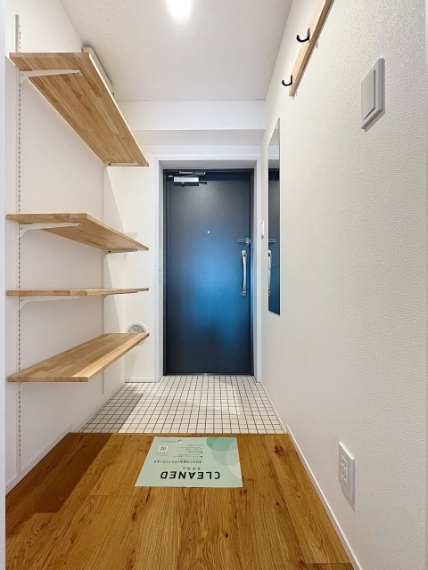 リシェル氷川台3階 玄関