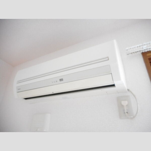 メゾン・ルミエール101号室 エアコン