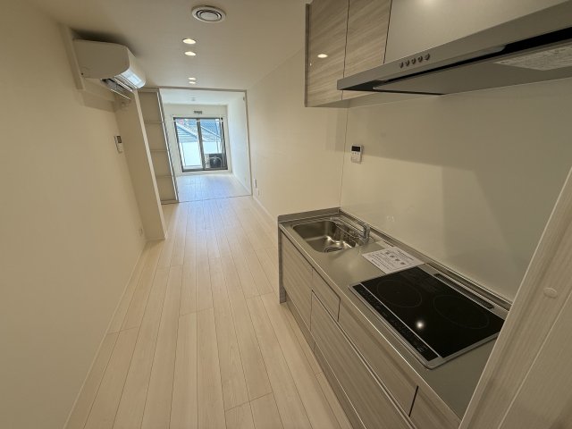 Ｍｉｌｅｓｔｏｎｅ　Ｓａｓａｚｕｋａ0303号室 リビング