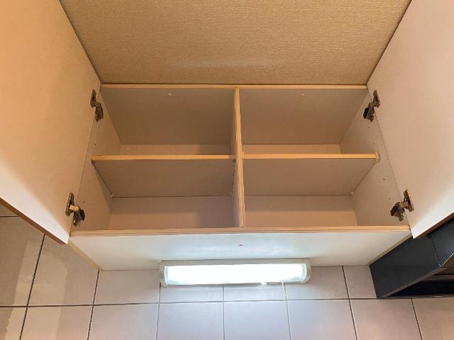 ピュア　プリミエール 収納戸棚