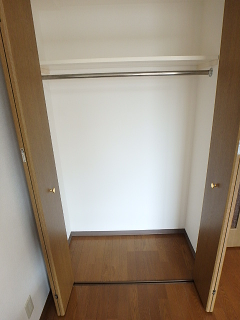 グランド・ガーラ渋谷松濤 こまごまとしたものを収納できそうですね