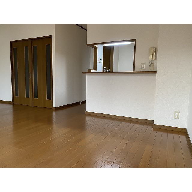 ラ・ポーム 内観