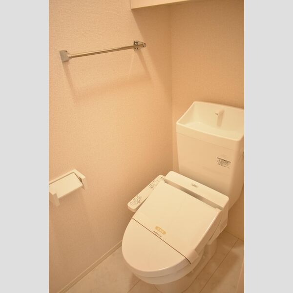 プルミエール大宮七里 　A106号室 温水洗浄暖房便座