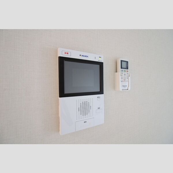 ベイサイドヒルズ関内302号室 モニター付きインターホン・ALSOCKホームセキュリティー