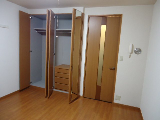 フローラーリア湘南 クローゼット