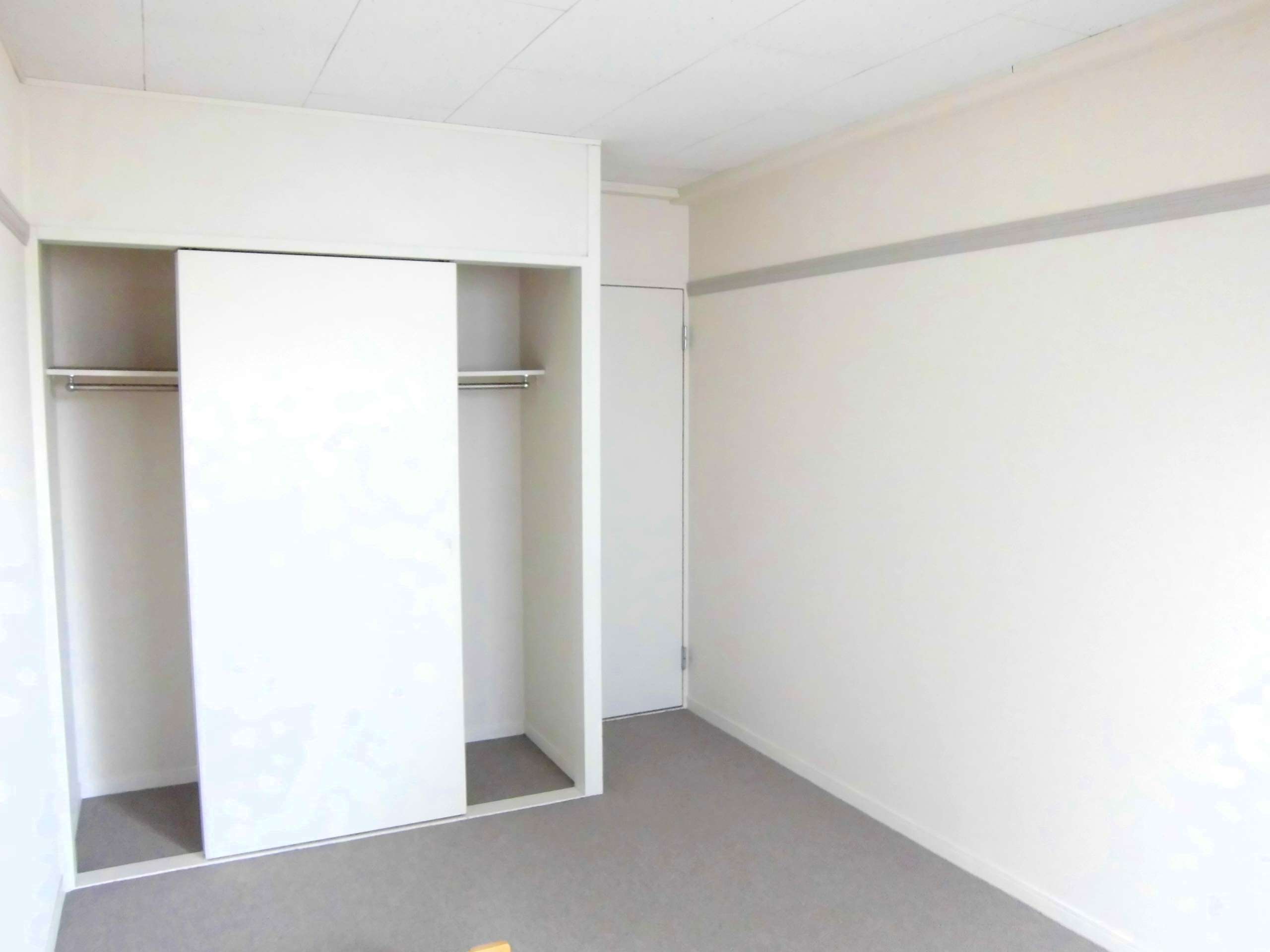 レオパレスガーデンコート 内観