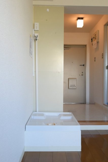 ライオンズマンション椎名町駅前通り 室内洗濯機置場