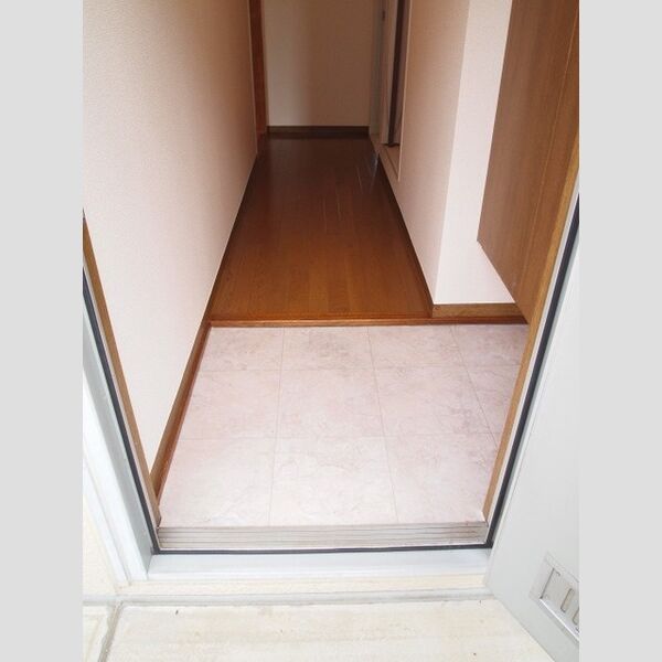 リヴェールエフティ 玄関