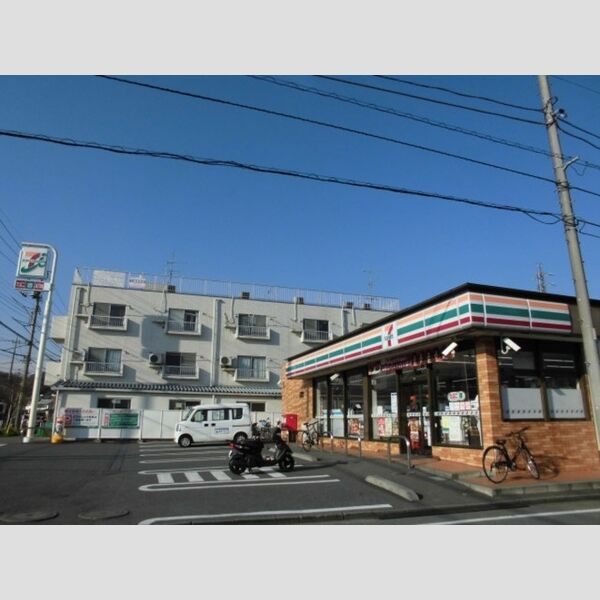 ダイヤモンドハイツ205号室 セブンイレブン八王子堀之内店