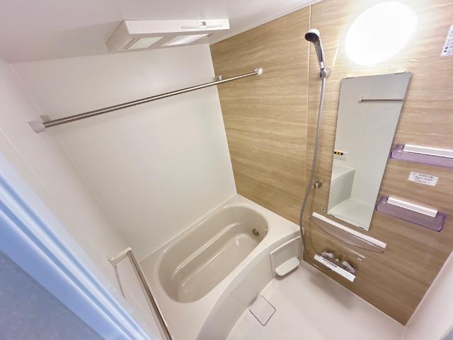 リノナル102号室 バス