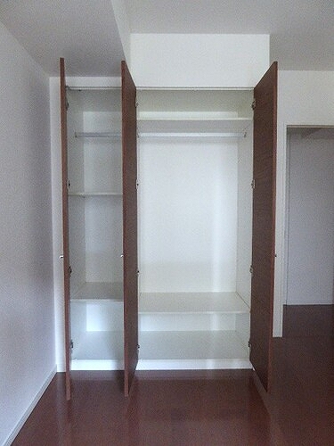 ライオンズ四谷タワーゲート4階 クロゼット　※2022年7月撮影