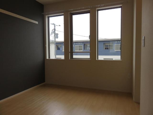 グレイシャス鎌倉201号室 洋室