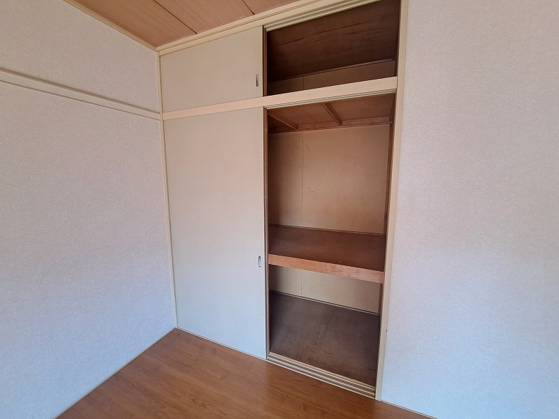 パールハイツ1階 収納